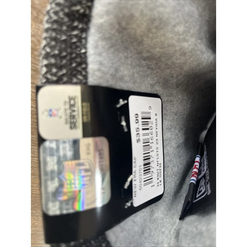 New Era New York Giants NFL 2023 Salute Service Beanie Cuffed Cap Hat Fleece NWT - Picture 6 of 6